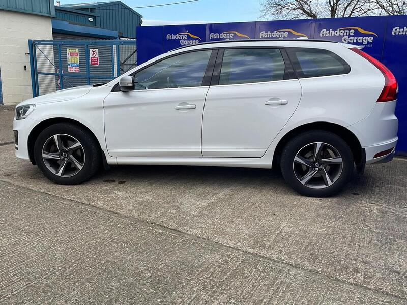 Volvo XC60 XC60 2.4 D5 R-Design Nav Auto AWD Euro 6 (s/s) 5dr - U7139