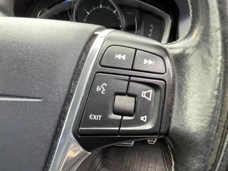 Volvo XC60 XC60 2.4 D5 R-Design Nav Auto AWD Euro 6 (s/s) 5dr - U7139