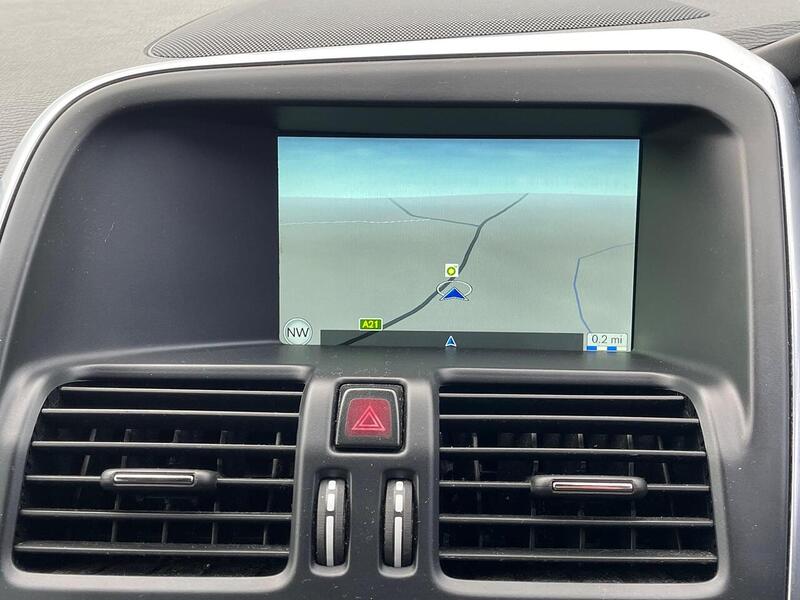 Volvo XC60 XC60 2.4 D5 R-Design Nav Auto AWD Euro 6 (s/s) 5dr - U7139