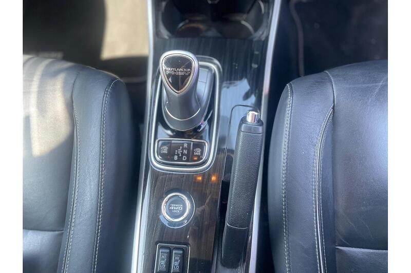 Mitsubishi Outlander Outlander 2.0h 12kWh GX4hs CVT 4WD Euro 6 (s/s) 5dr - U7165