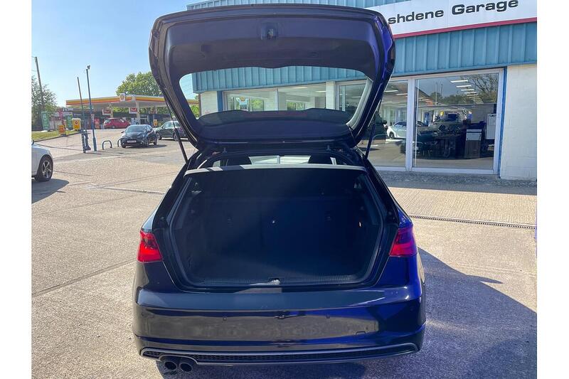 Audi A3 A3 1.8 TFSI S line S Tronic Euro 5 (s/s) 3dr - U7167