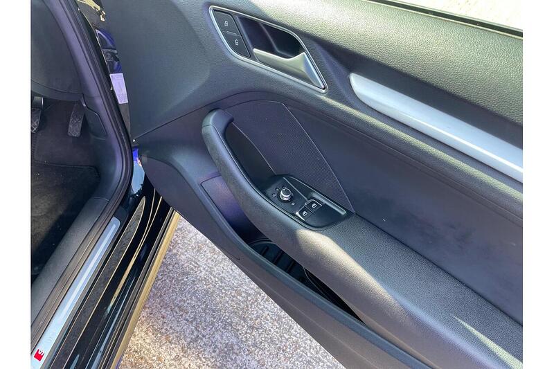 Audi A3 A3 1.8 TFSI S line S Tronic Euro 5 (s/s) 3dr - U7167