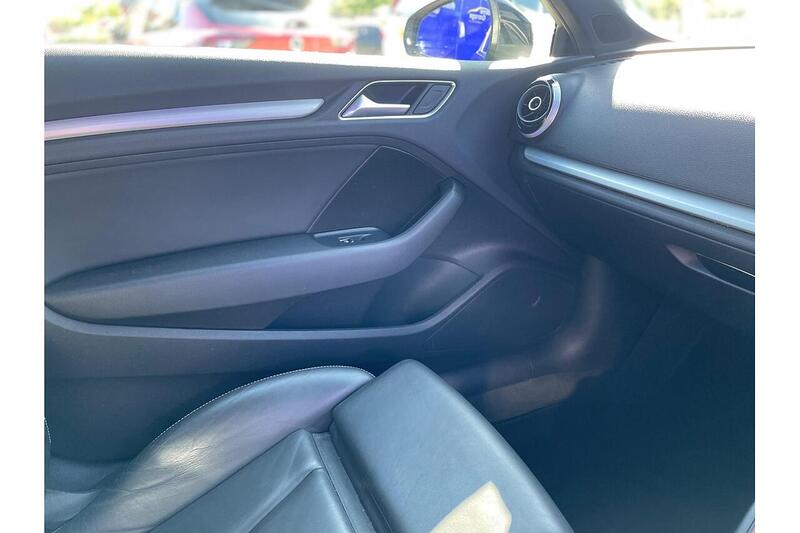 Audi A3 A3 1.8 TFSI S line S Tronic Euro 5 (s/s) 3dr - U7167