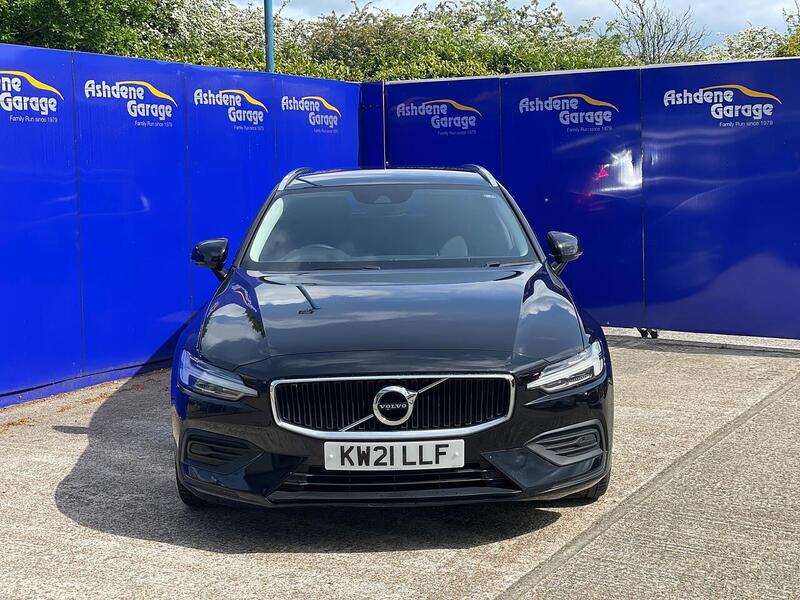 Volvo V60 2.0 B5 MHEV Momentum Estate 5dr Petrol Hybrid Auto Euro 6 (s/s) (250 ps) - U7175