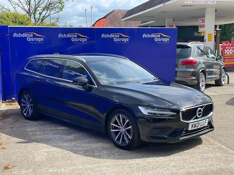 Volvo V60 2.0 B5 MHEV Momentum Estate 5dr Petrol Hybrid Auto Euro 6 (s/s) (250 ps) - U7175