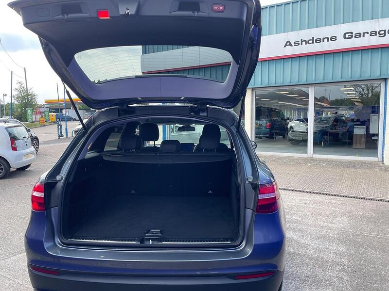 Mercedes-Benz GLC 2.1 GLC220d Urban Edition SUV 5dr Diesel G-Tronic+ 4MATIC Euro 6 (s/s) (170 ps) - U7178