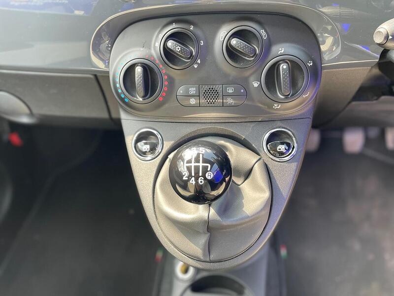 Fiat 500 1.0 MHEV Dolcevita Hatchback 3dr Petrol Manual Euro 6 (s/s) (70 bhp) - U7179