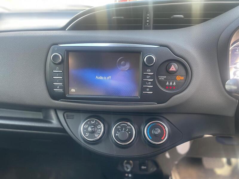 Toyota Yaris 1.5 VVT-i Icon Tech Hatchback 5dr Petrol CVT Euro 6 (111 ps) - U7191