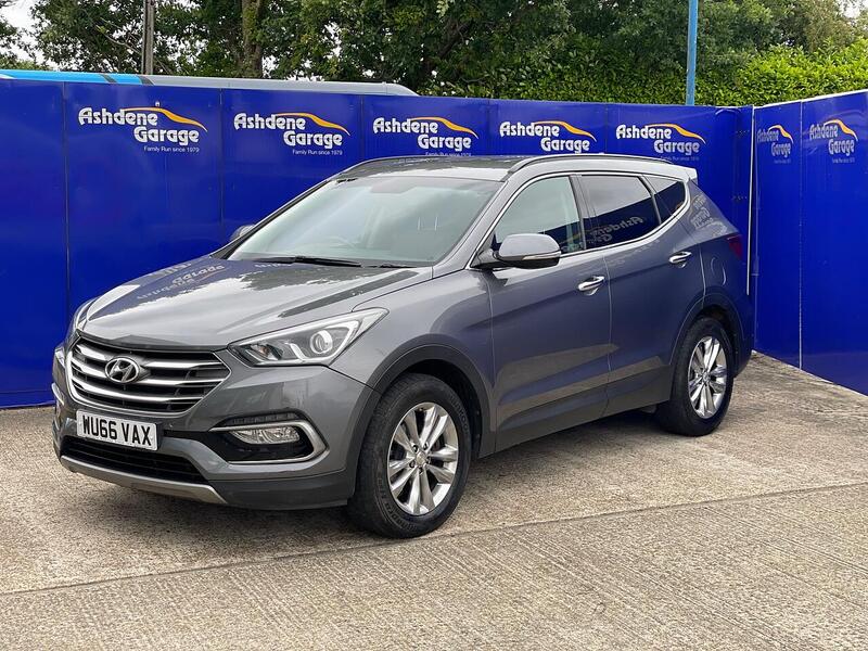Hyundai Santa Fe 2.2 CRDi Blue Drive Premium SUV 5dr Diesel Manual 4WD Euro 6 (s/s) (200 ps) - U7195