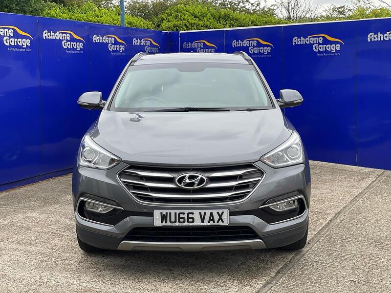 Hyundai Santa Fe 2.2 CRDi Blue Drive Premium SUV 5dr Diesel Manual 4WD Euro 6 (s/s) (200 ps) - U7195