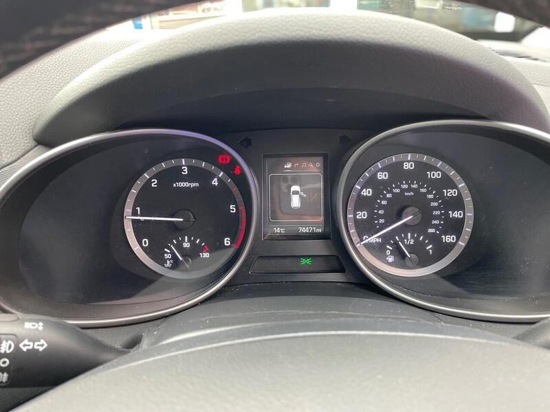 Hyundai Santa Fe 2.2 CRDi Blue Drive Premium SUV 5dr Diesel Manual 4WD Euro 6 (s/s) (200 ps) - U7195