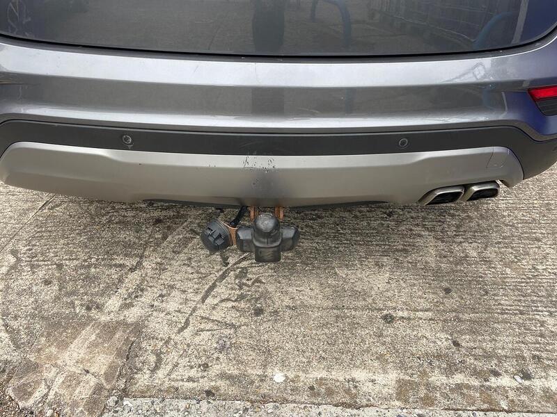 Hyundai Santa Fe 2.2 CRDi Blue Drive Premium SUV 5dr Diesel Manual 4WD Euro 6 (s/s) (200 ps) - U7195