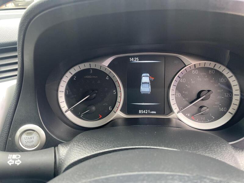 Nissan Navara 2.3 dCi Tekna Pickup Double Cab 4dr Diesel Auto 4WD Euro 6 (190 ps) - U7198
