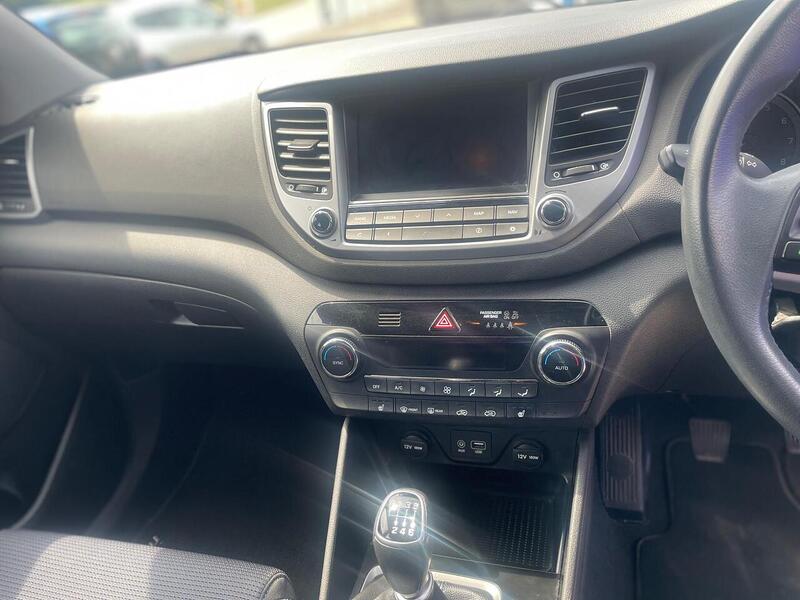 Hyundai TUCSON 1.6 GDi Blue Drive SE Nav SUV 5dr Petrol Manual Euro 6 (s/s) (132 ps) - U7211