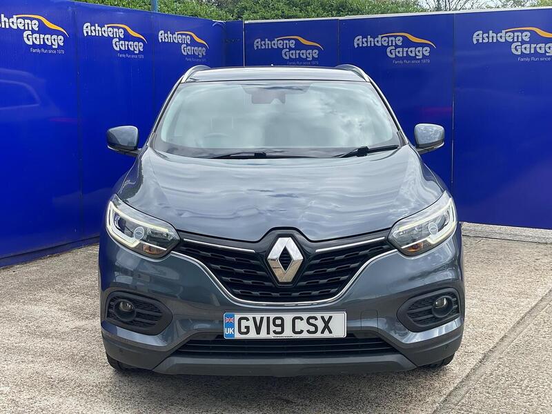 Renault Kadjar 1.3 TCe Iconic SUV 5dr Petrol Manual Euro 6 (s/s) (140 ps) - U7213