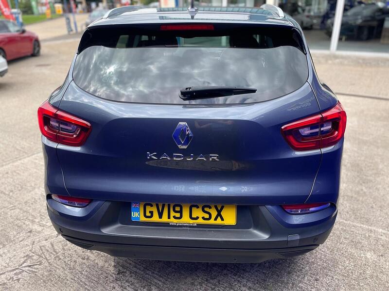 Renault Kadjar 1.3 TCe Iconic SUV 5dr Petrol Manual Euro 6 (s/s) (140 ps) - U7213