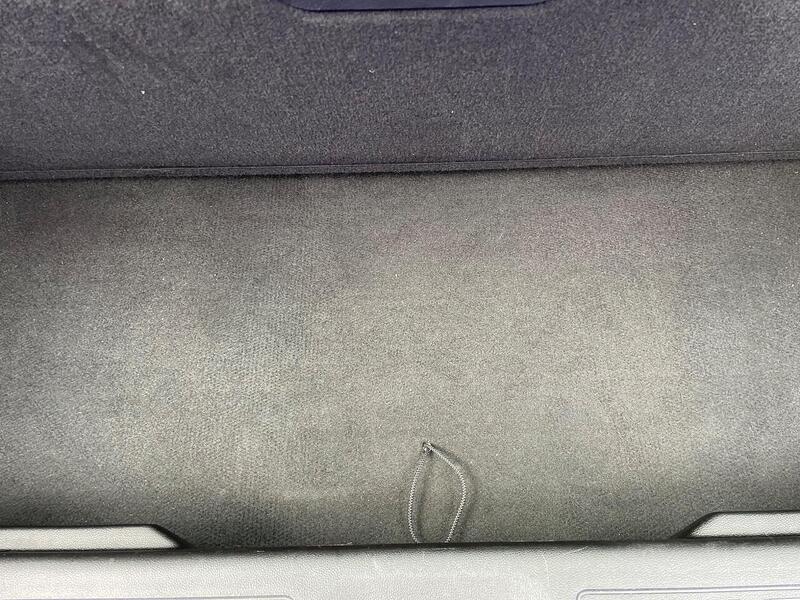 Renault Kadjar 1.3 TCe Iconic SUV 5dr Petrol Manual Euro 6 (s/s) (140 ps) - U7213