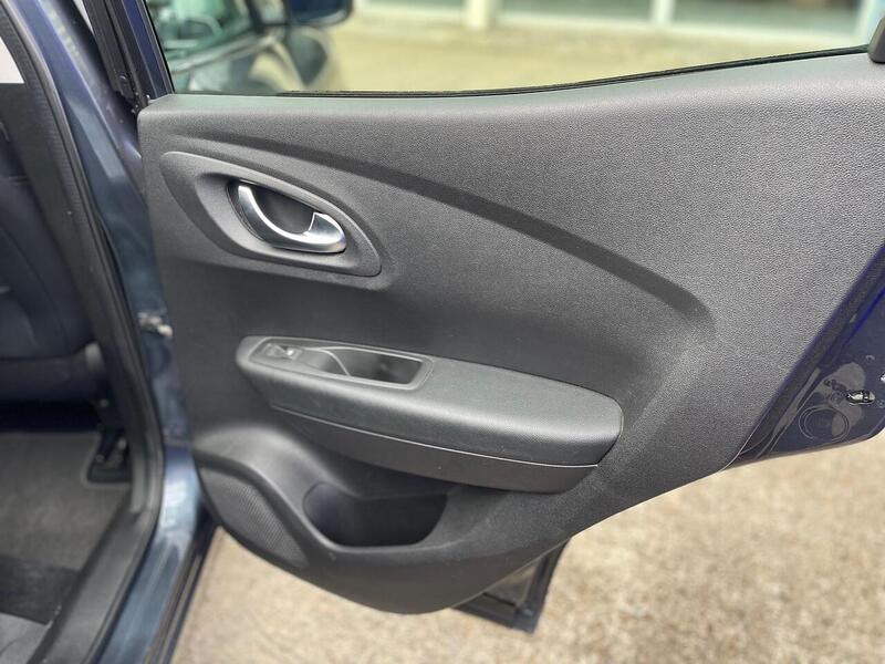 Renault Kadjar 1.3 TCe Iconic SUV 5dr Petrol Manual Euro 6 (s/s) (140 ps) - U7213