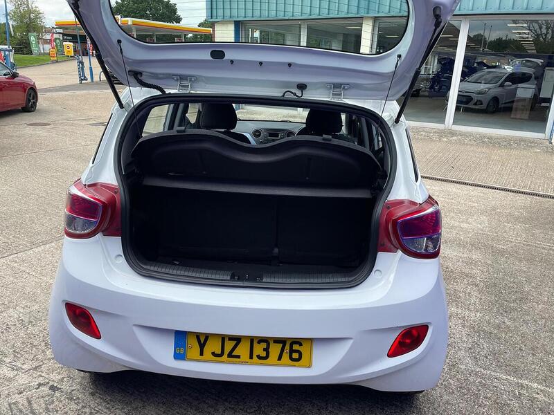 Hyundai i10 1.2 Premium Auto Euro 6 5dr - U7220