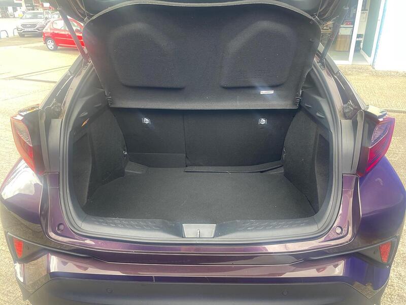 Toyota C-HR 1.8 VVT-h GPF Design SUV 5dr Petrol Hybrid CVT Euro 6 (s/s) (122 ps) - U7226