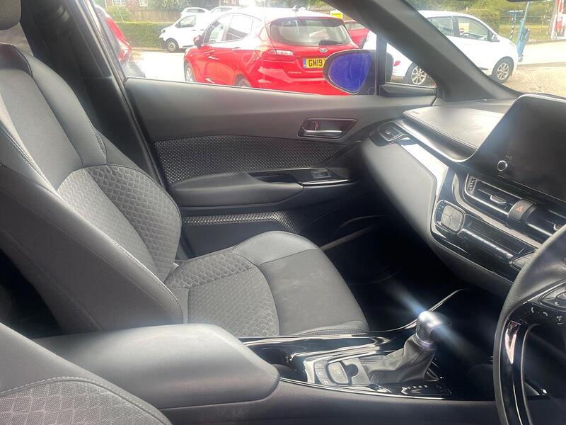 Toyota C-HR 1.8 VVT-h GPF Design SUV 5dr Petrol Hybrid CVT Euro 6 (s/s) (122 ps) - U7226
