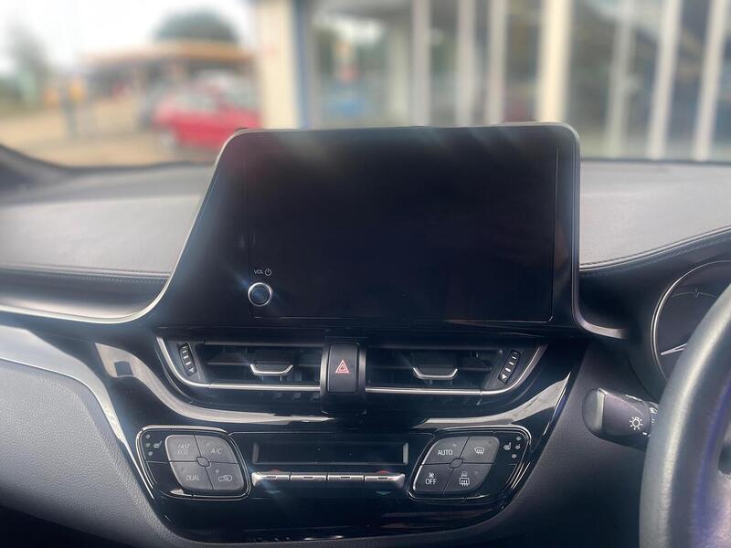 Toyota C-HR 1.8 VVT-h GPF Design SUV 5dr Petrol Hybrid CVT Euro 6 (s/s) (122 ps) - U7226