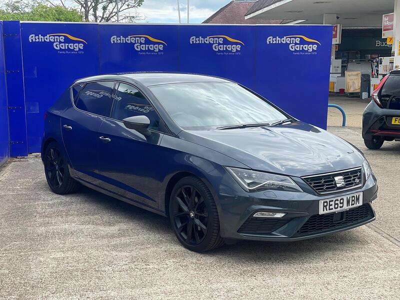 SEAT Leon 1.5 TSI EVO FR Black Edition Hatchback 5dr Petrol Manual Euro 6 (s/s) (150 ps) - U7229
