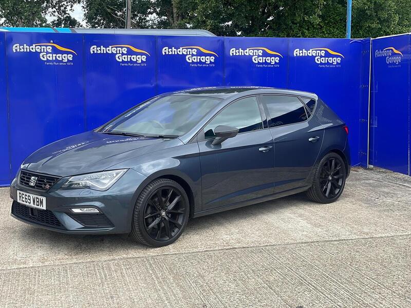 SEAT Leon 1.5 TSI EVO FR Black Edition Hatchback 5dr Petrol Manual Euro 6 (s/s) (150 ps) - U7229