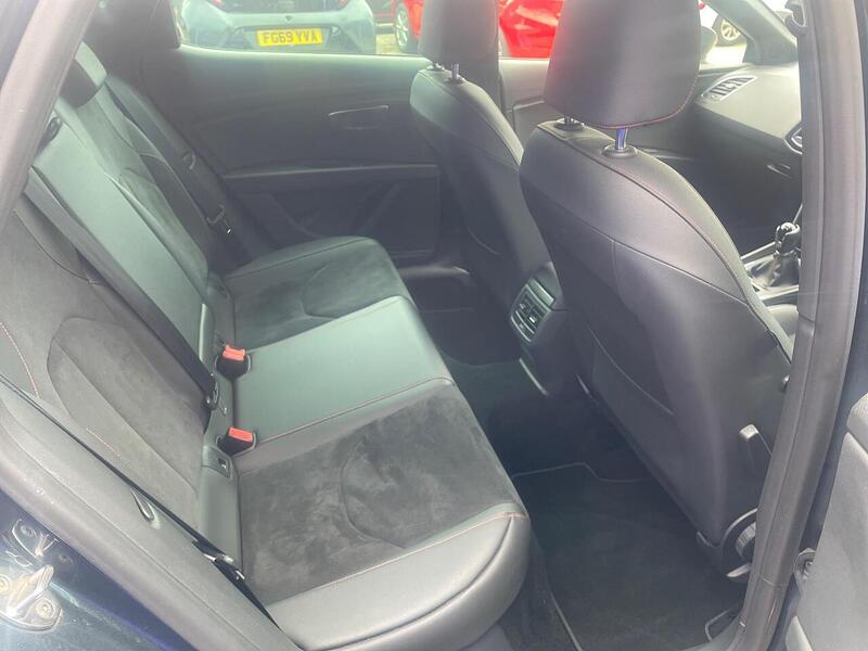 SEAT Leon 1.5 TSI EVO FR Black Edition Hatchback 5dr Petrol Manual Euro 6 (s/s) (150 ps) - U7229