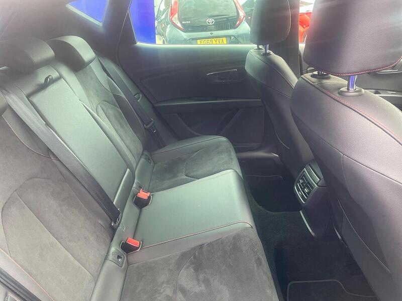 SEAT Leon 1.5 TSI EVO FR Black Edition Hatchback 5dr Petrol Manual Euro 6 (s/s) (150 ps) - U7229