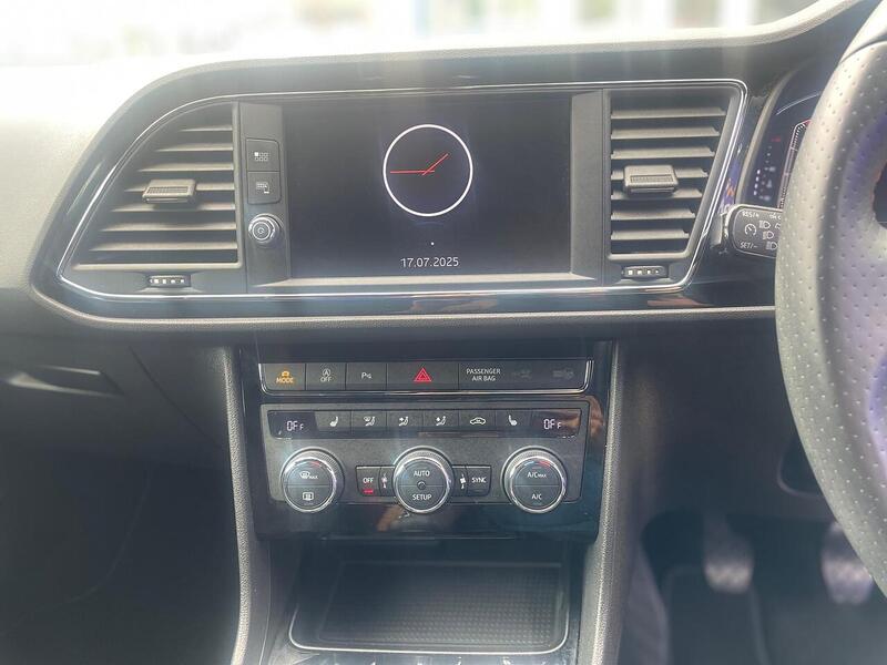 SEAT Leon 1.5 TSI EVO FR Black Edition Hatchback 5dr Petrol Manual Euro 6 (s/s) (150 ps) - U7229