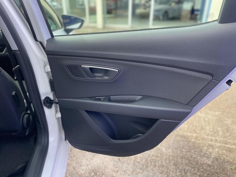 SEAT Leon 1.2 TSI SE DSG Euro 6 (s/s) 5dr - U7235