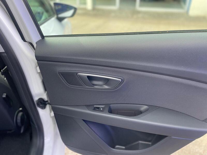 SEAT Leon 1.2 TSI SE DSG Euro 6 (s/s) 5dr - U7235