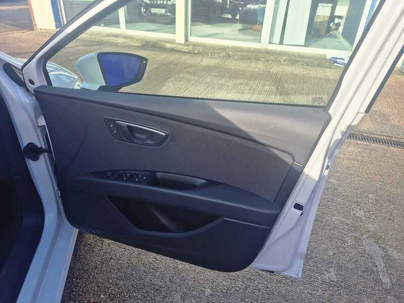 SEAT Leon 1.2 TSI SE DSG Euro 6 (s/s) 5dr - U7235