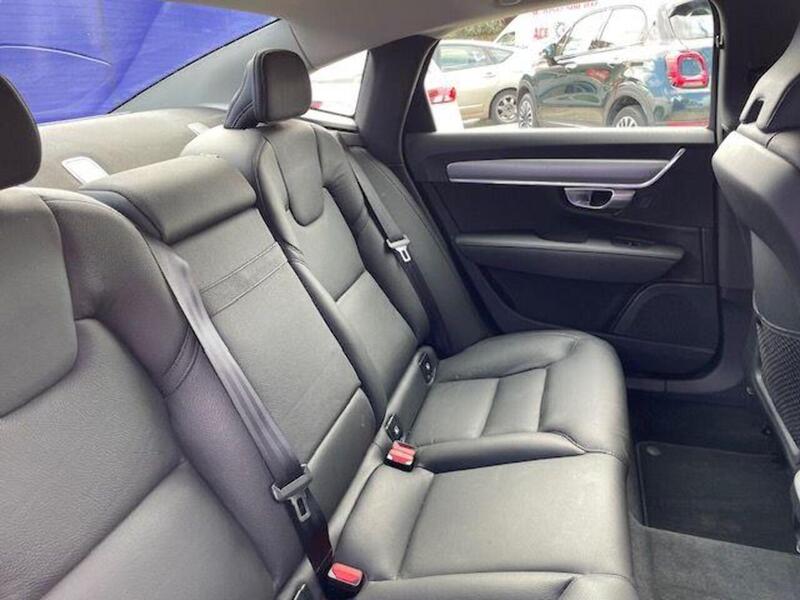 Volvo S90 2.0 T4 Momentum Plus Saloon 4dr Petrol Auto Euro 6 (s/s) (190 ps) - U7239