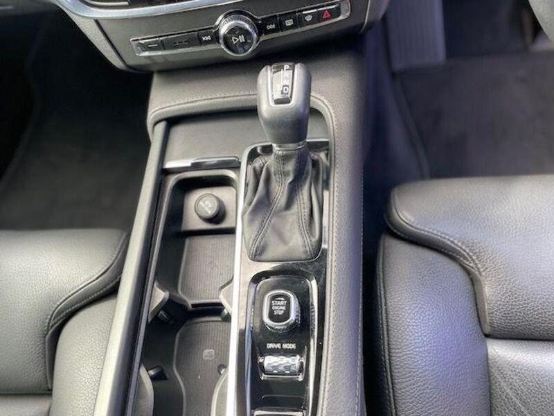 Volvo S90 2.0 T4 Momentum Plus Saloon 4dr Petrol Auto Euro 6 (s/s) (190 ps) - U7239