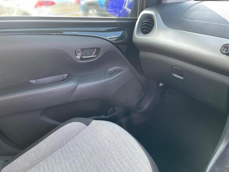 Citroen C1 1.2 PureTech Flair Edition Hatchback 5dr Petrol Manual Euro 6 (82 ps) - U7241