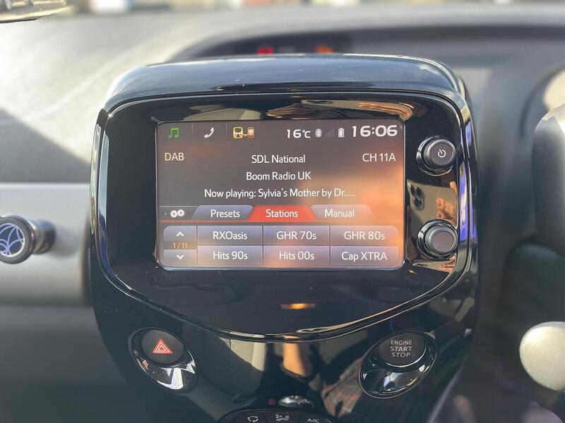 Citroen C1 1.2 PureTech Flair Edition Hatchback 5dr Petrol Manual Euro 6 (82 ps) - U7241