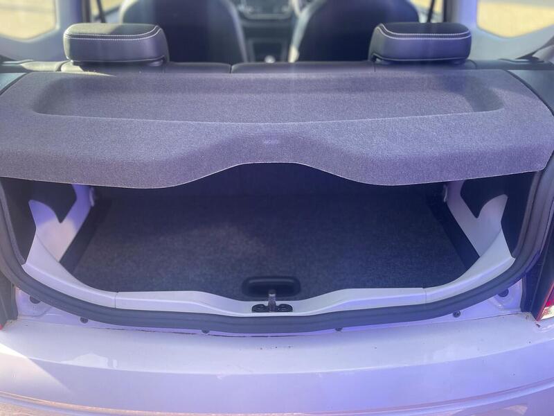 Volkswagen up! 1.0 High up! Hatchback 3dr Petrol Manual Euro 5 (75 ps) - U7243