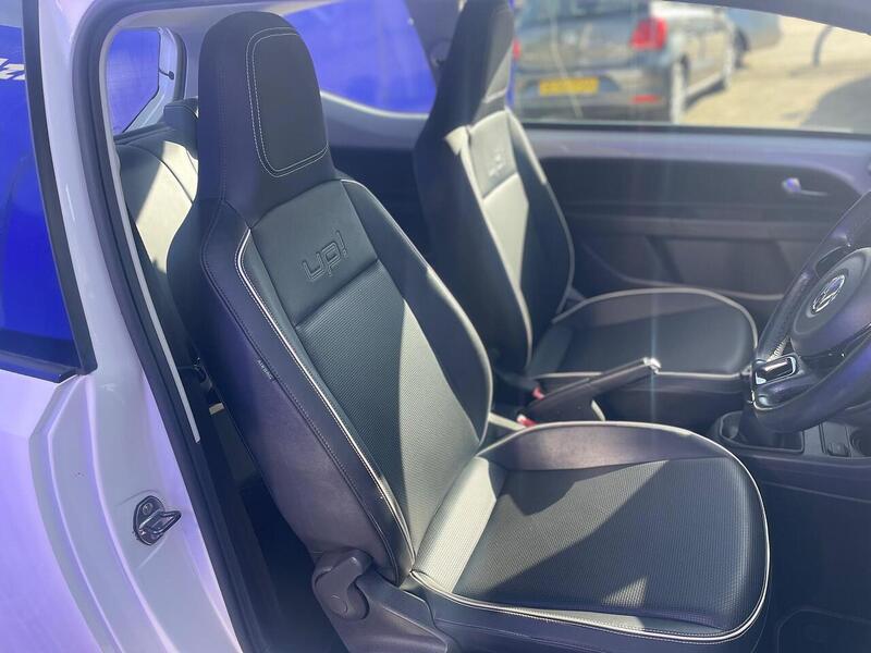 Volkswagen up! 1.0 High up! Hatchback 3dr Petrol Manual Euro 5 (75 ps) - U7243