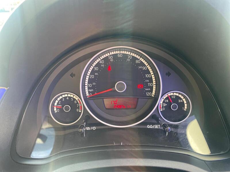 Volkswagen up! 1.0 High up! Hatchback 3dr Petrol Manual Euro 5 (75 ps) - U7243