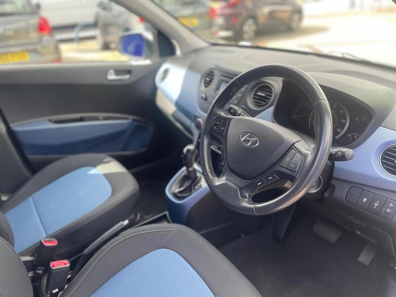 Hyundai i10 1.2 Premium Hatchback 5dr Petrol Auto Euro 6 (87 ps) - U7244