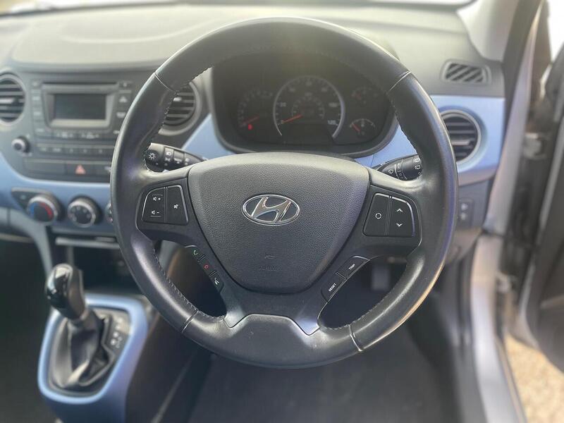 Hyundai i10 1.2 Premium Hatchback 5dr Petrol Auto Euro 6 (87 ps) - U7244
