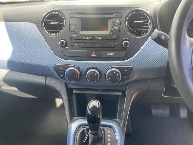 Hyundai i10 1.2 Premium Hatchback 5dr Petrol Auto Euro 6 (87 ps) - U7244