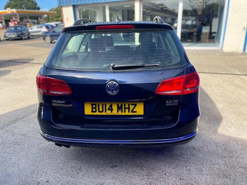Volkswagen Passat 2.0 TDI BlueMotion Tech Executive Estate 5dr Diesel Manual Euro 5 (s/s) (140 ps) - U7250