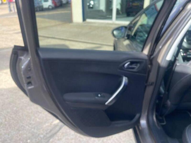 Peugeot 2008 1.2 PureTech Allure SUV 5dr Petrol Manual Euro 6 (82 ps) - U7254