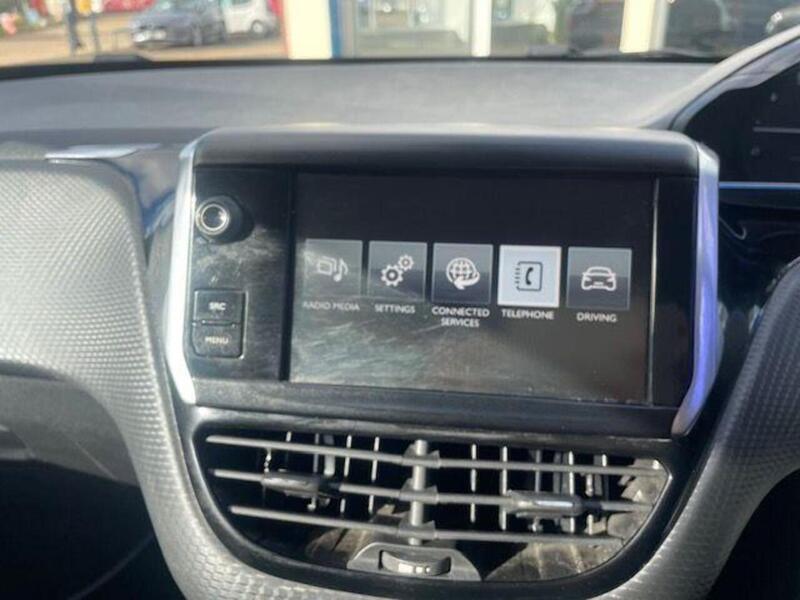 Peugeot 2008 1.2 PureTech Allure SUV 5dr Petrol Manual Euro 6 (82 ps) - U7254