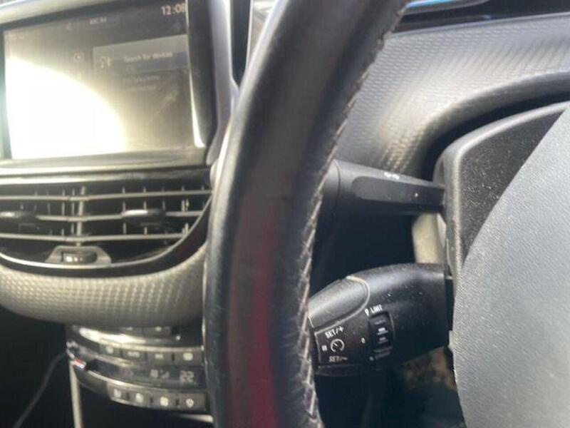 Peugeot 2008 1.2 PureTech Allure SUV 5dr Petrol Manual Euro 6 (82 ps) - U7254