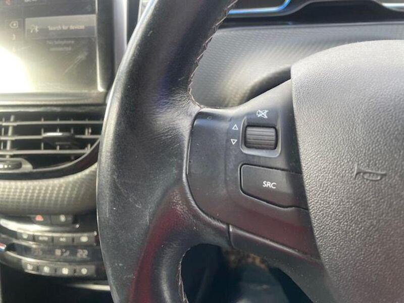 Peugeot 2008 1.2 PureTech Allure SUV 5dr Petrol Manual Euro 6 (82 ps) - U7254