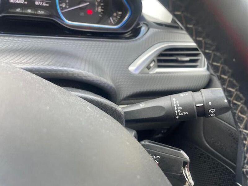 Peugeot 2008 1.2 PureTech Allure SUV 5dr Petrol Manual Euro 6 (82 ps) - U7254